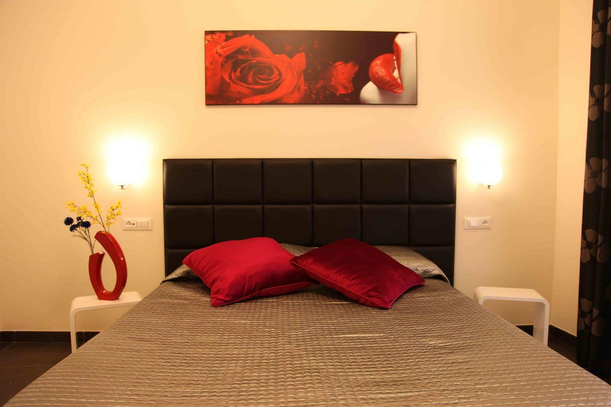 Deko Rome Bed & Breakfast Екстериор снимка